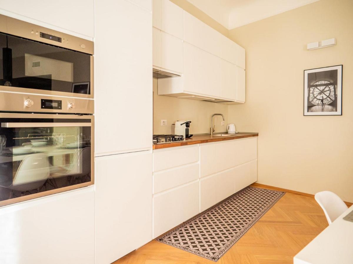 The Best Rent - Cozy Two-Bedrooms Apartment In Pasteur District Milano Ngoại thất bức ảnh